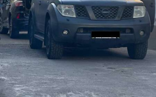 Nissan Pathfinder, 2005