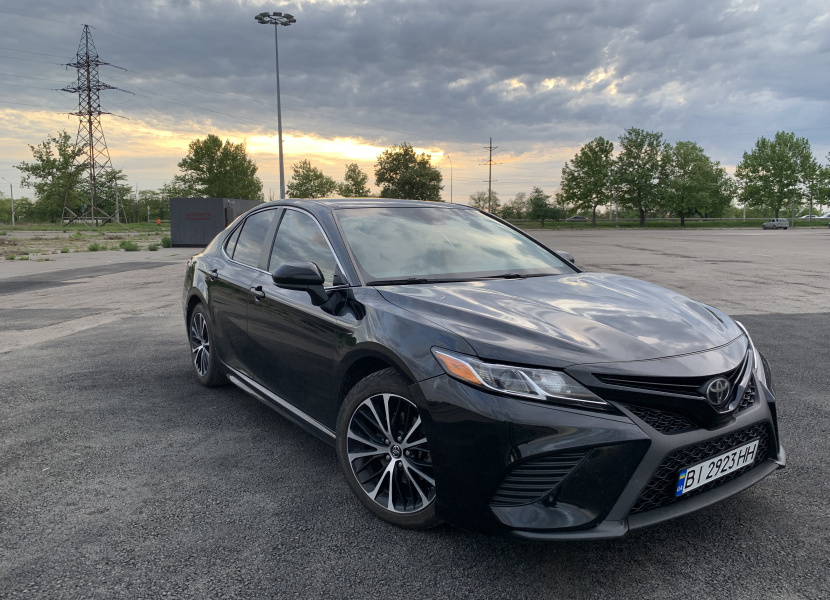 Toyota Camry, 2018