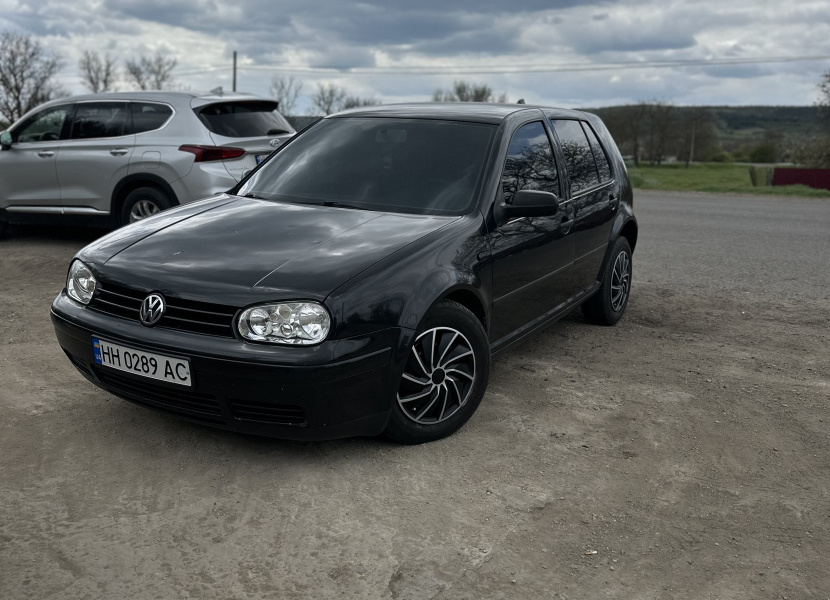 Volkswagen Golf, 2000