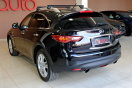 Infiniti QX70