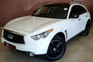 Infiniti QX70