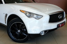 Infiniti QX70