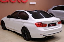 BMW 328i