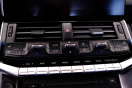 Toyota Land Cruiser 300