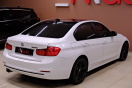 BMW 328i