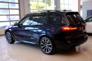 BMW X7 m50i