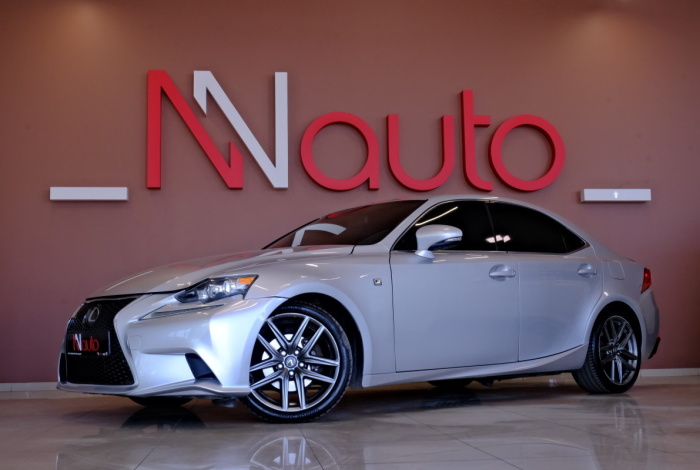 Lexus is250
