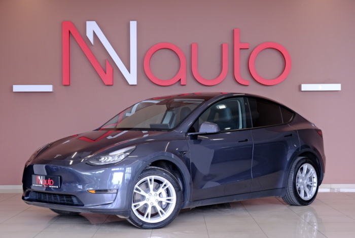 Tesla Model Y Long Range