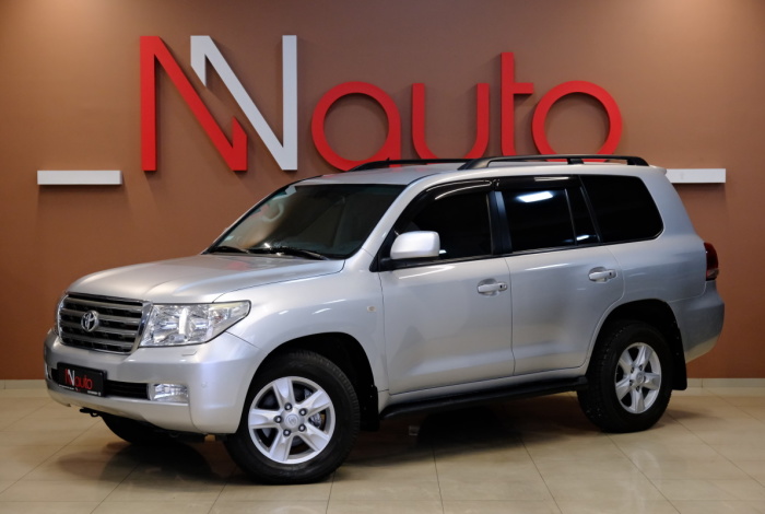 Toyota Land Cruiser 200