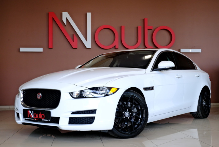 Jaguar XE