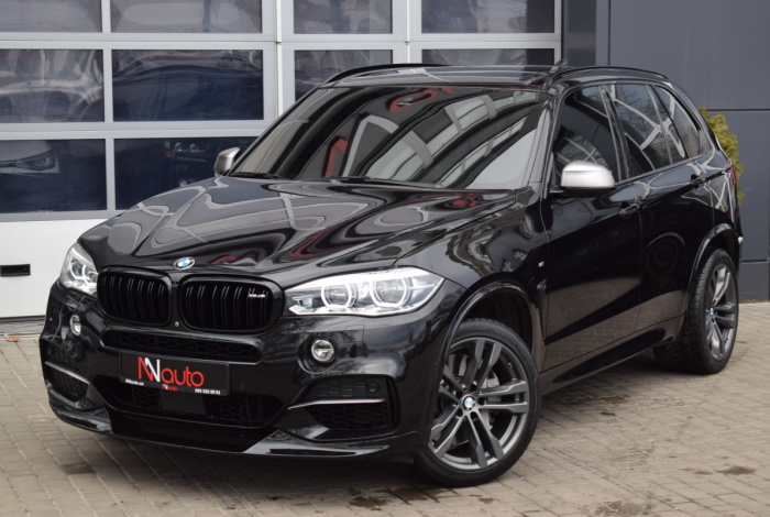 BMW X5 M50D