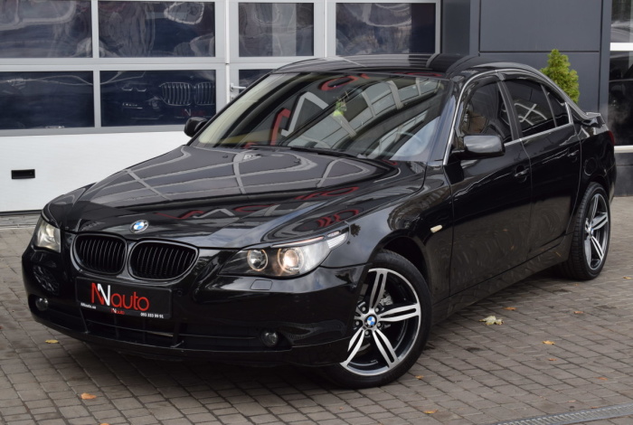 BMW 523i