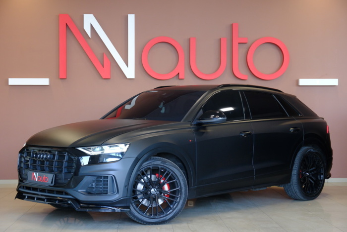 Audi Q8