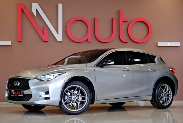 Infiniti Qx30S