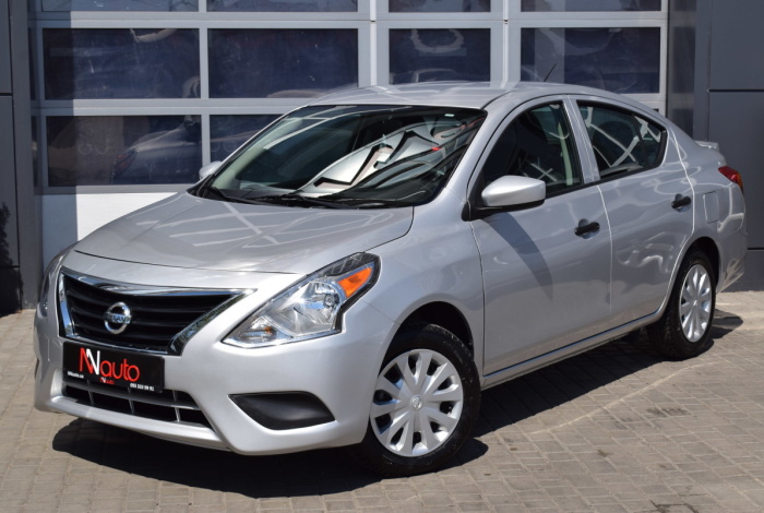 Nissan Versa